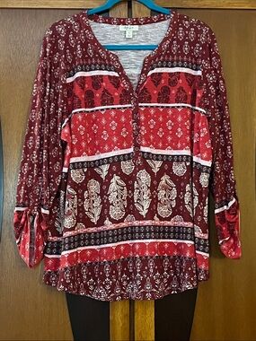 NWT Style & Co. Boho Floral Patchwork Henley Top w/Tab Sleeves & Shirttail Hem